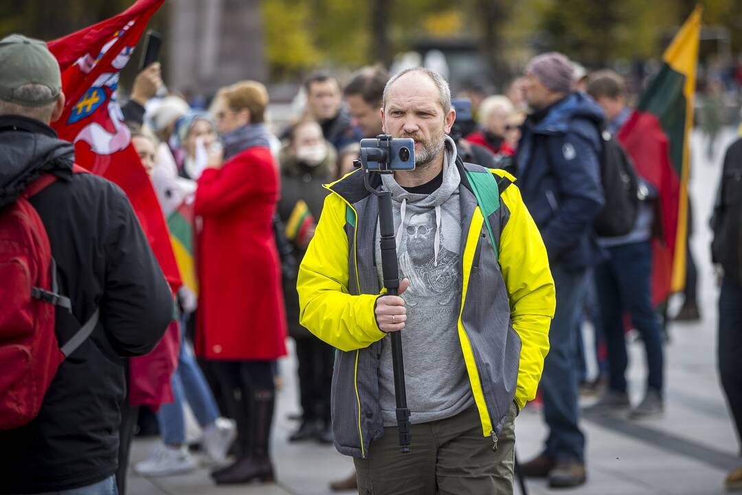 A. Astrauskaitės mitingas prieš pandemijos valdymą Vilniuje