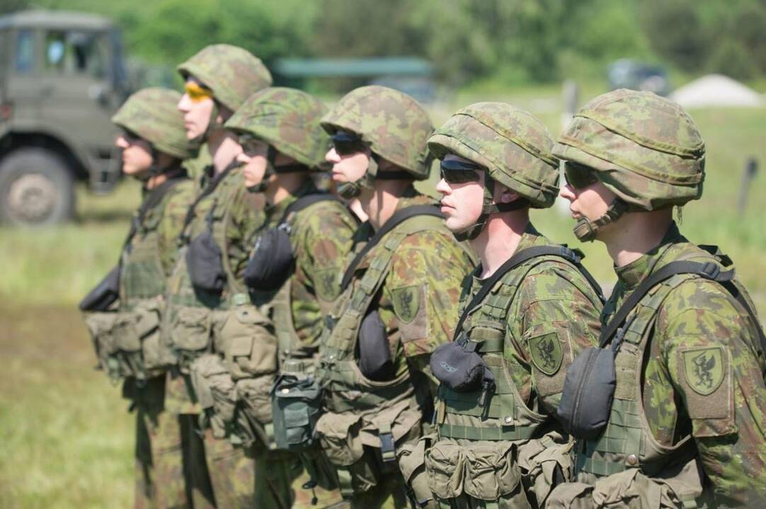 Į atsargą išleistiems kariams – daugiau galimybių įsidarbinti