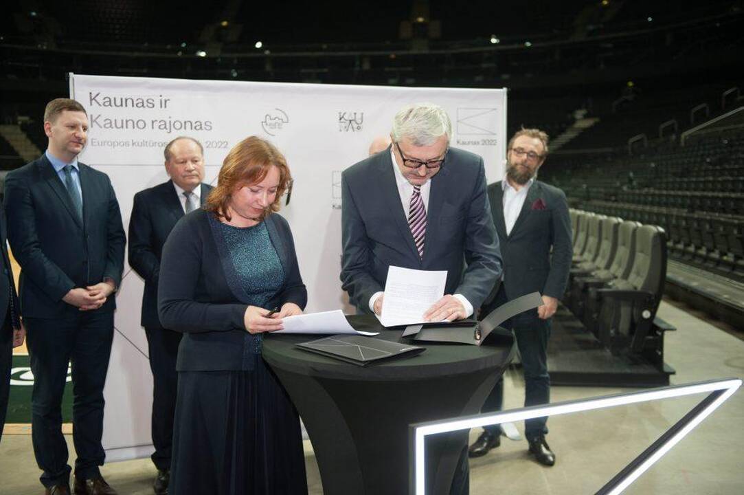 A. Siaurusevičius ir V.Vitkienė
