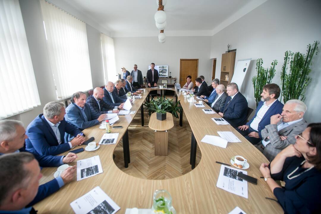 Komanda: KKPDA prezidentas subūrė patyrusią komandą – L.Skardžiuką, V.Vareiką ir E.Valatką.