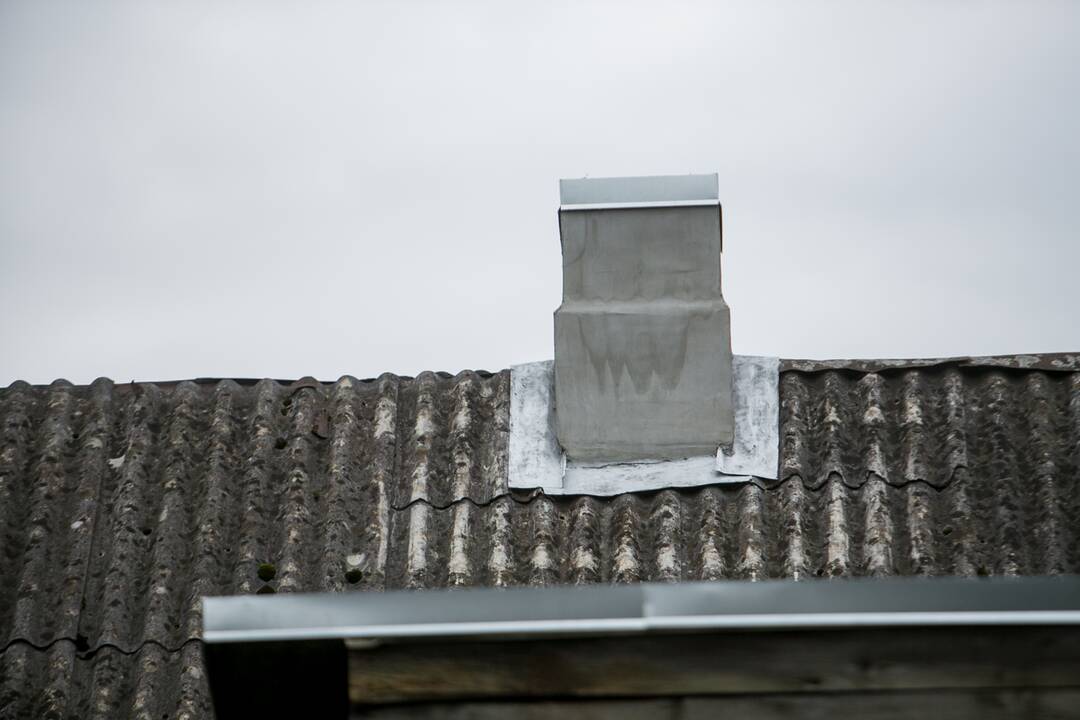 Sąskaitos: gyventojai tikėjosi, kad kaminui išvalyti užteks kaupiamųjų lėšų, todėl nustėro sužinoję, kad dar turi nemažai primokėti.