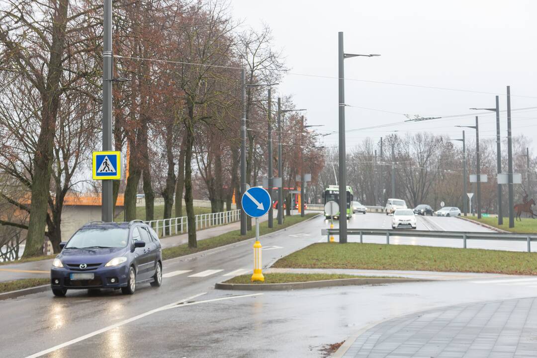 Eismas: tikimasi, kad apkomestinus įvažiavimą į Senamiestį, sumažės automobilių tranzitas ir oro tarša.