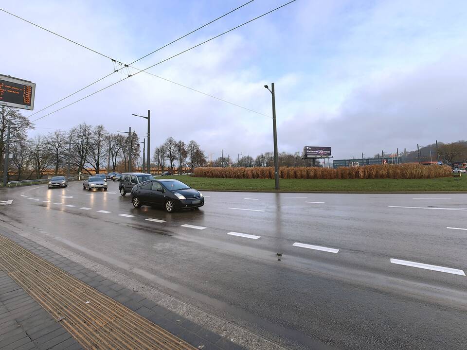 Eismas: tikimasi, kad apkomestinus įvažiavimą į Senamiestį, sumažės automobilių tranzitas ir oro tarša.