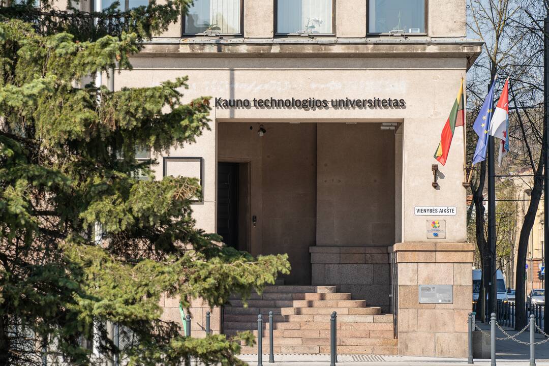 Kasdienybė: miesto gyvenimo rutina kartais nustelbia K. Donelaičio gatvės unikalumą ir ji gali pasirodyti tarsi mažai kuo išsiskirianti. 