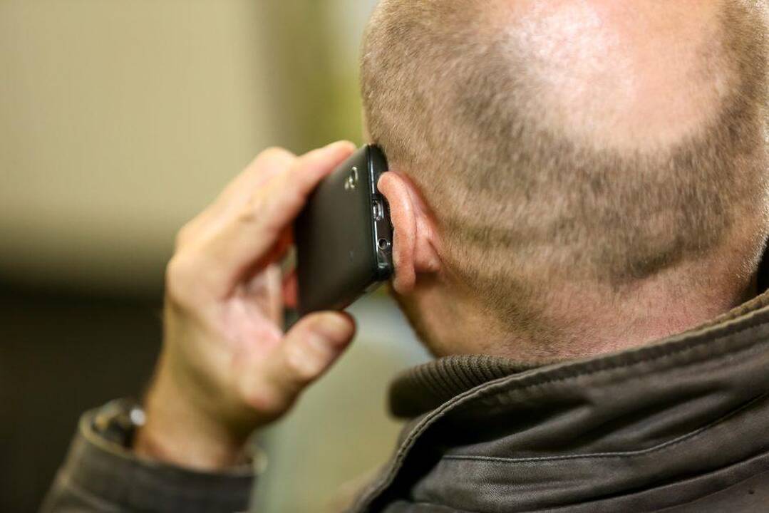 Pinigus išviliojo apsimetęs FNTT darbuotoju 