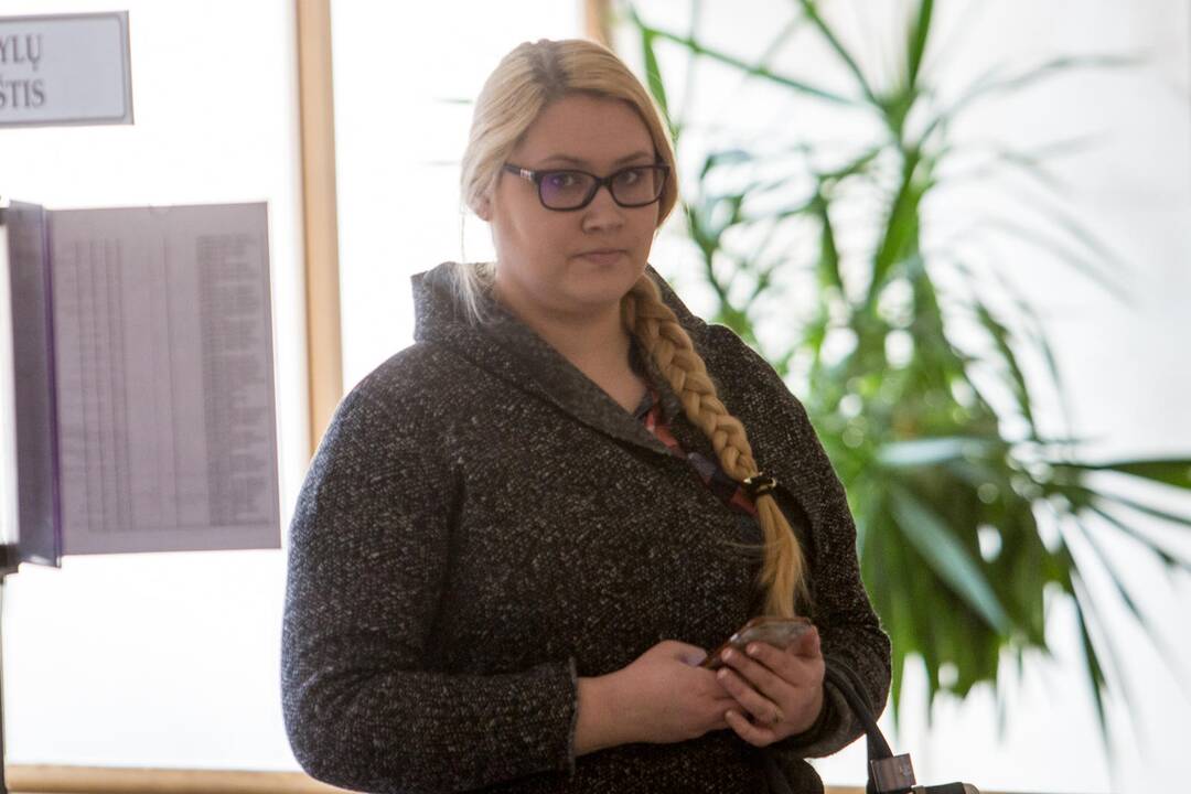 V. Karčinskaitė ir O. E. Ayotunde