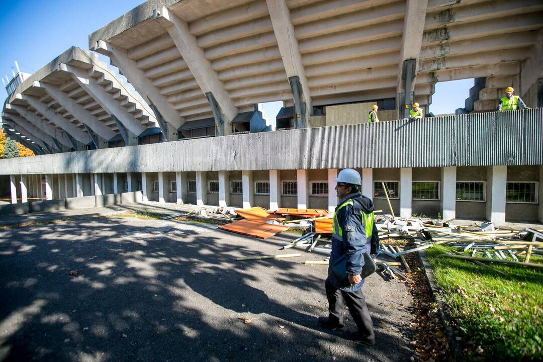 Darbo inspekcijos vizitas rekonstruojamame Kauno stadione