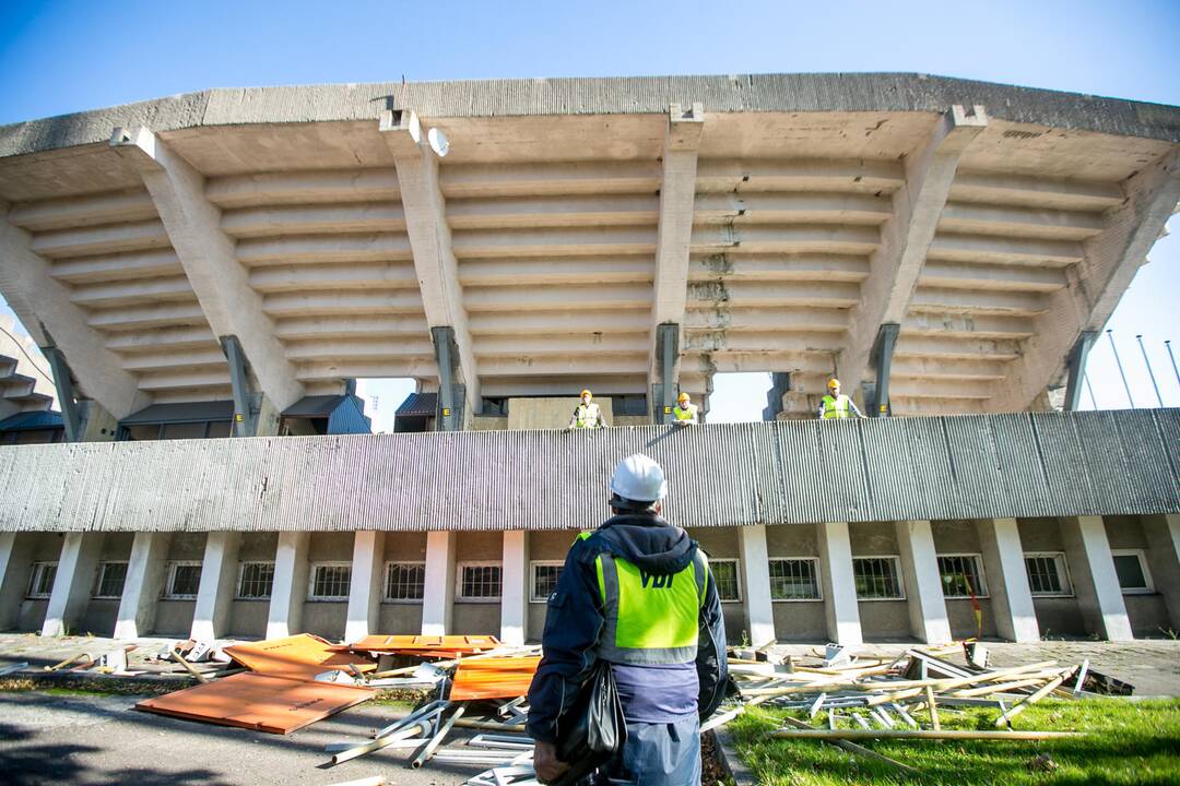 Darbo inspekcijos vizitas rekonstruojamame Kauno stadione