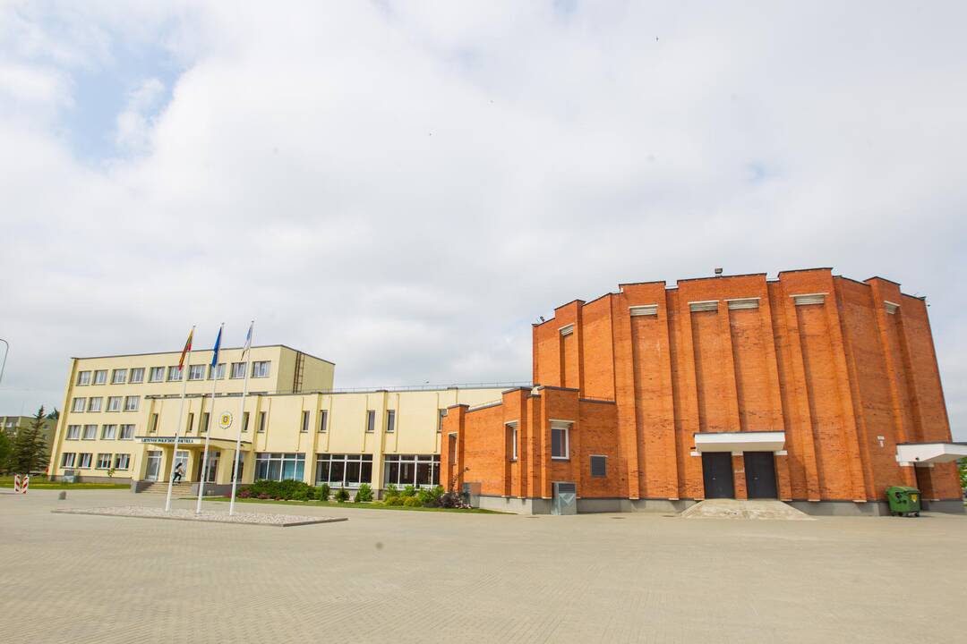 Santykiai: Lietuvos policijos mokykla tikina ne visai atsiskaičiusi su nepatikima bendrove "Merleta", tačiau, dienraščio žiniomis, nesumokėta vos 600 eurų.