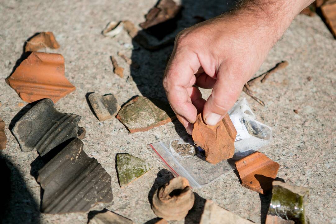 Archeologiniai kasinėjimai Muzikinio teatro sodelyje 