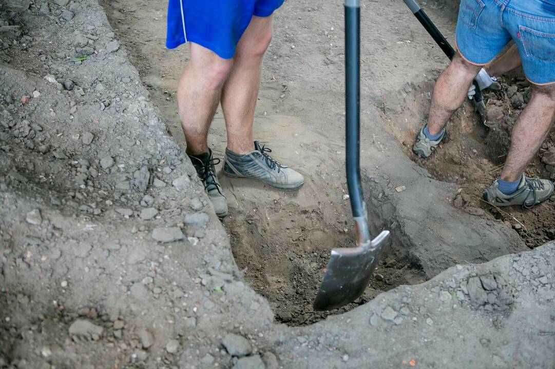 Archeologiniai kasinėjimai Muzikinio teatro sodelyje 