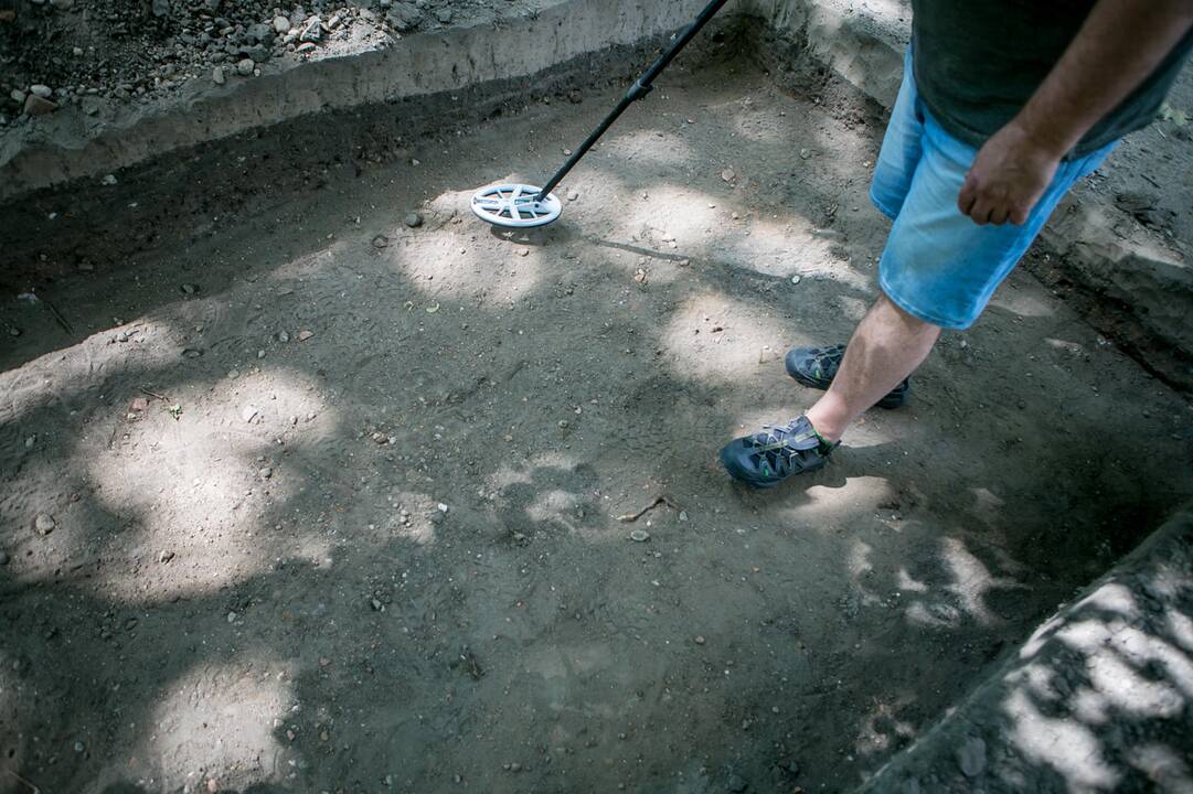 Archeologiniai kasinėjimai Muzikinio teatro sodelyje 