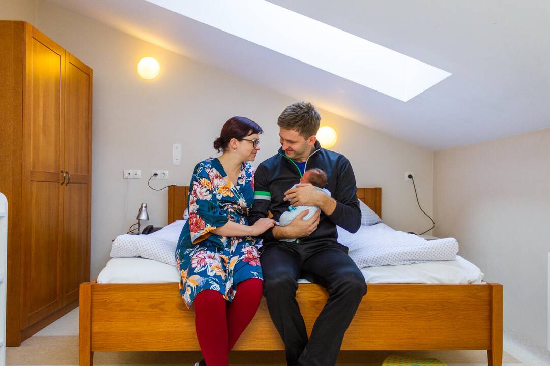 Virsmas: Miško gatvėje veikianti istorinė moterų ligoninė, pastačius ir įrengus priestatą, šiandien yra viena pažangiausių akušerijos ir ginekologijos klinikų.