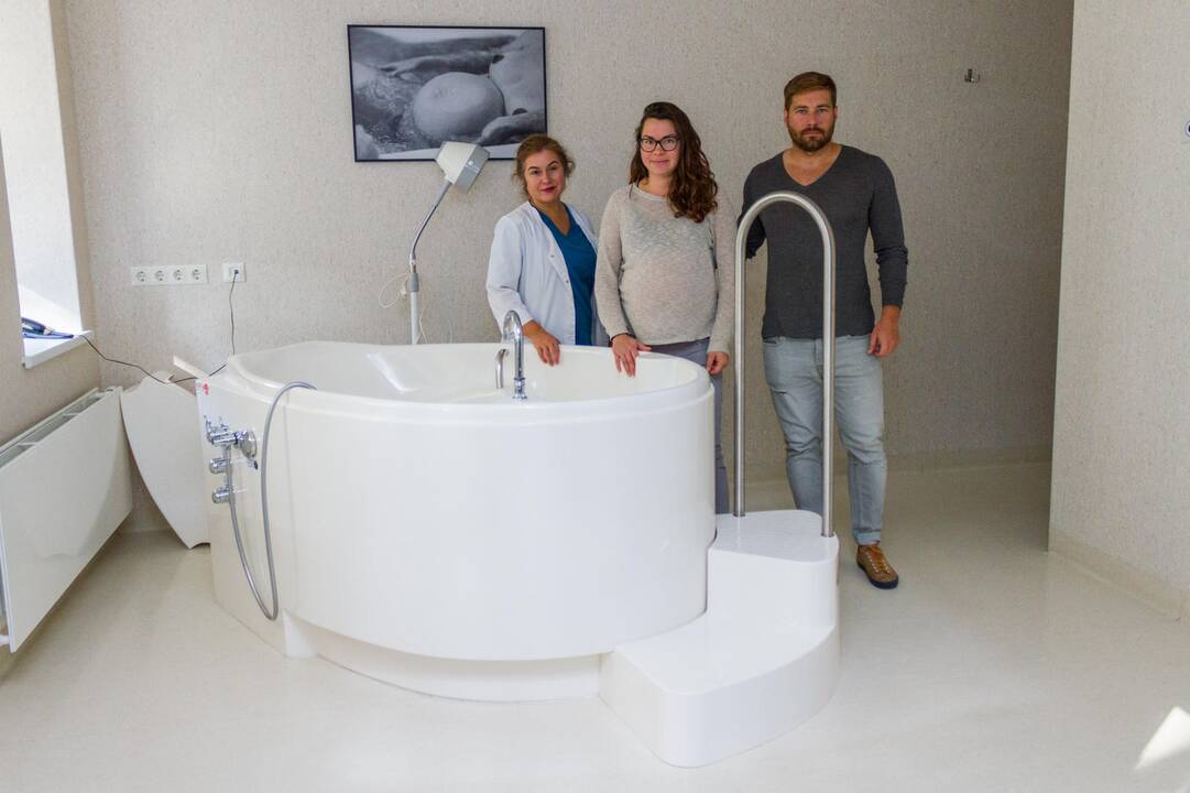 Virsmas: Miško gatvėje veikianti istorinė moterų ligoninė, pastačius ir įrengus priestatą, šiandien yra viena pažangiausių akušerijos ir ginekologijos klinikų.