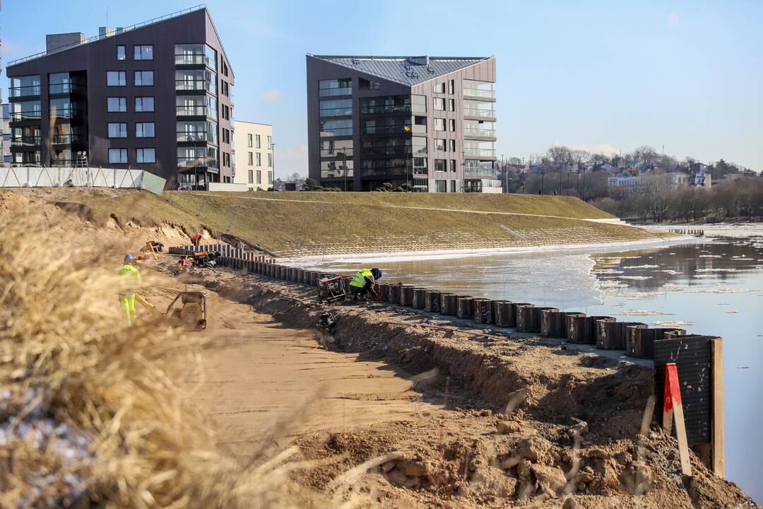 Į Nerį Vilijampolėje bėgo teršalai
