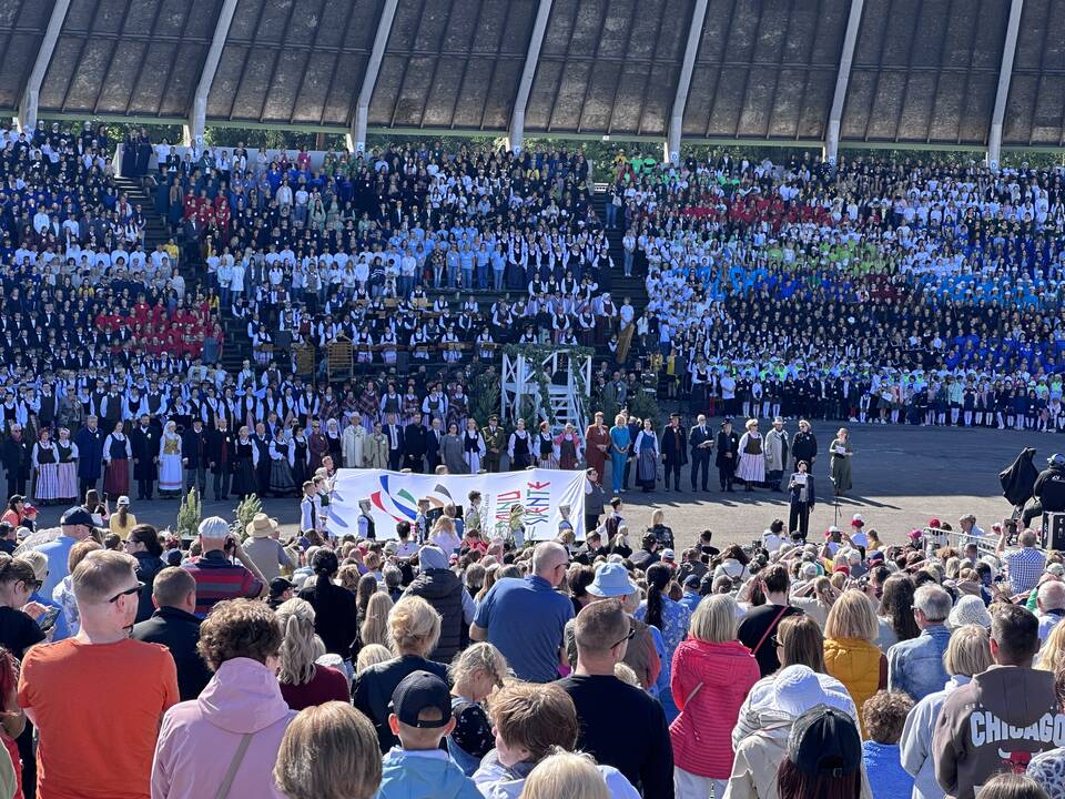 Uostamiestyje – Dainų šventė