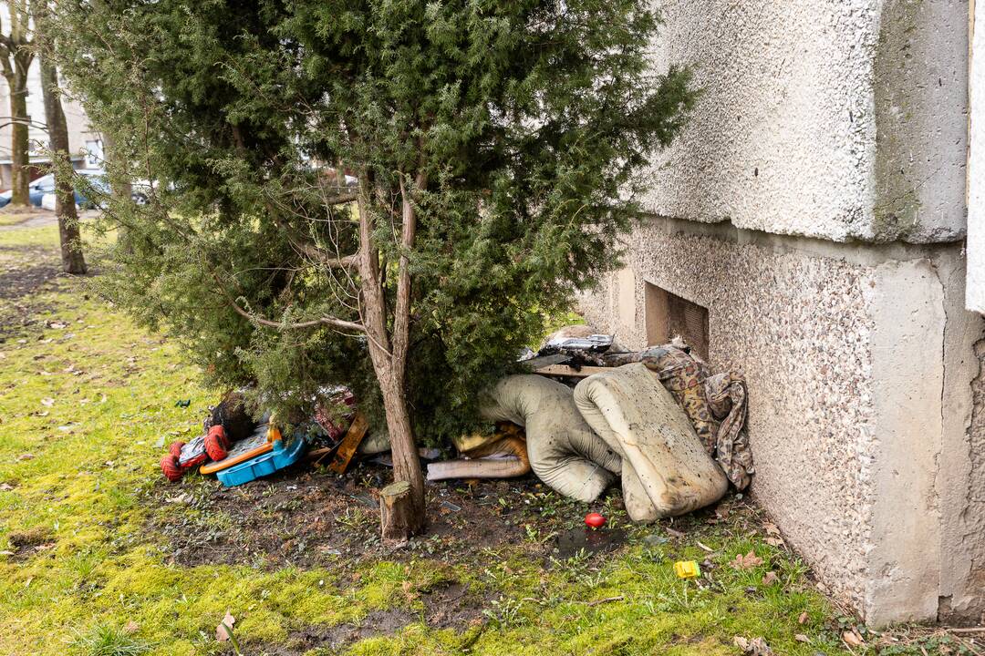 Šiaurės pr. daugiabutyje kilo gaisras