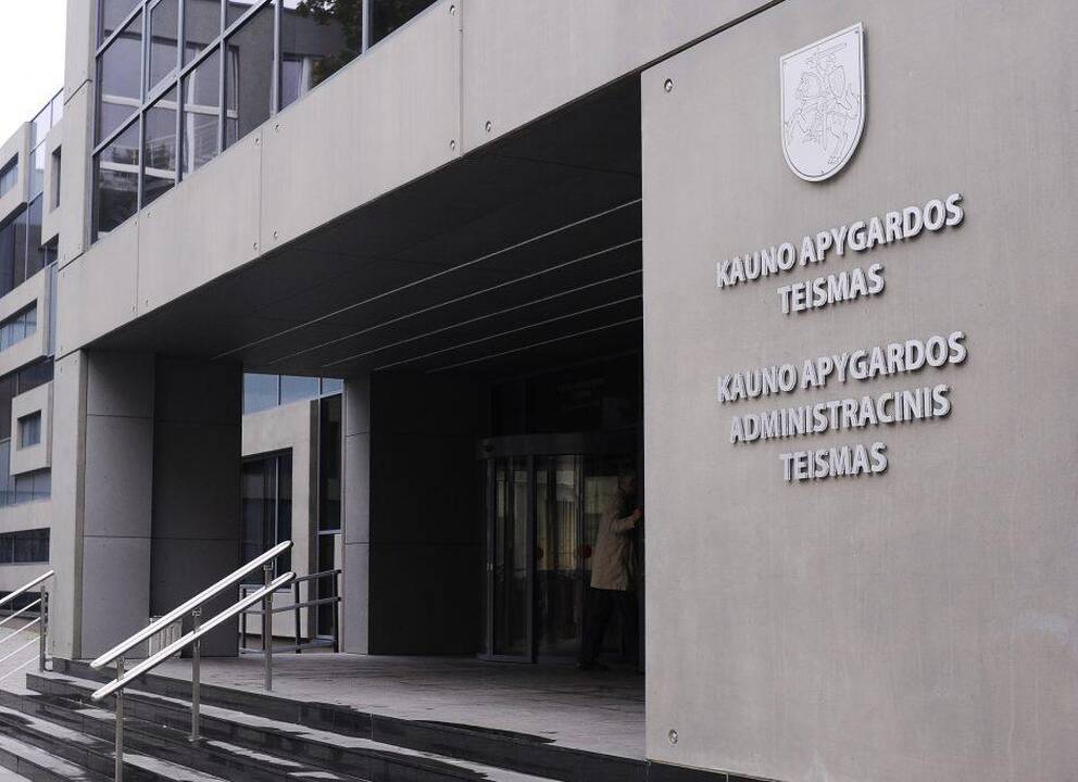 Kauno apygardos teismo teisėjui – įspėjimas