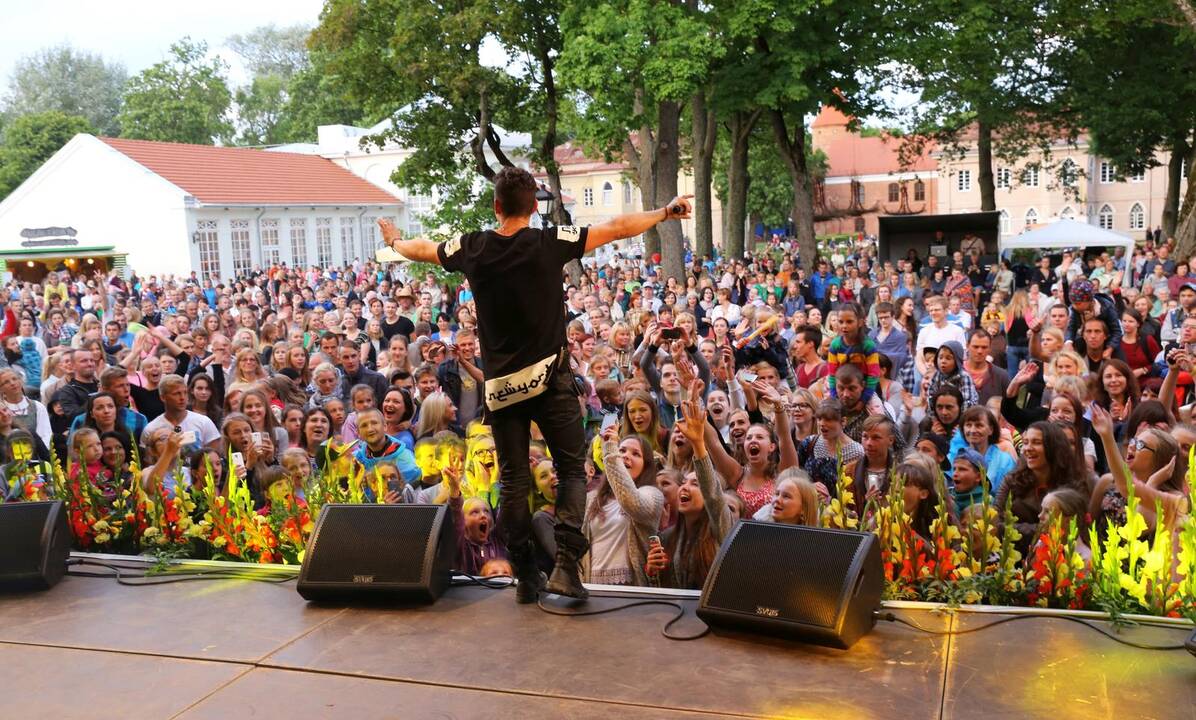 Oazė: Kauno rajono gyventojai netektų kultūros renginių erdvės – Raudondvario dvaro, į kurį investuota per 9 mln. eurų.