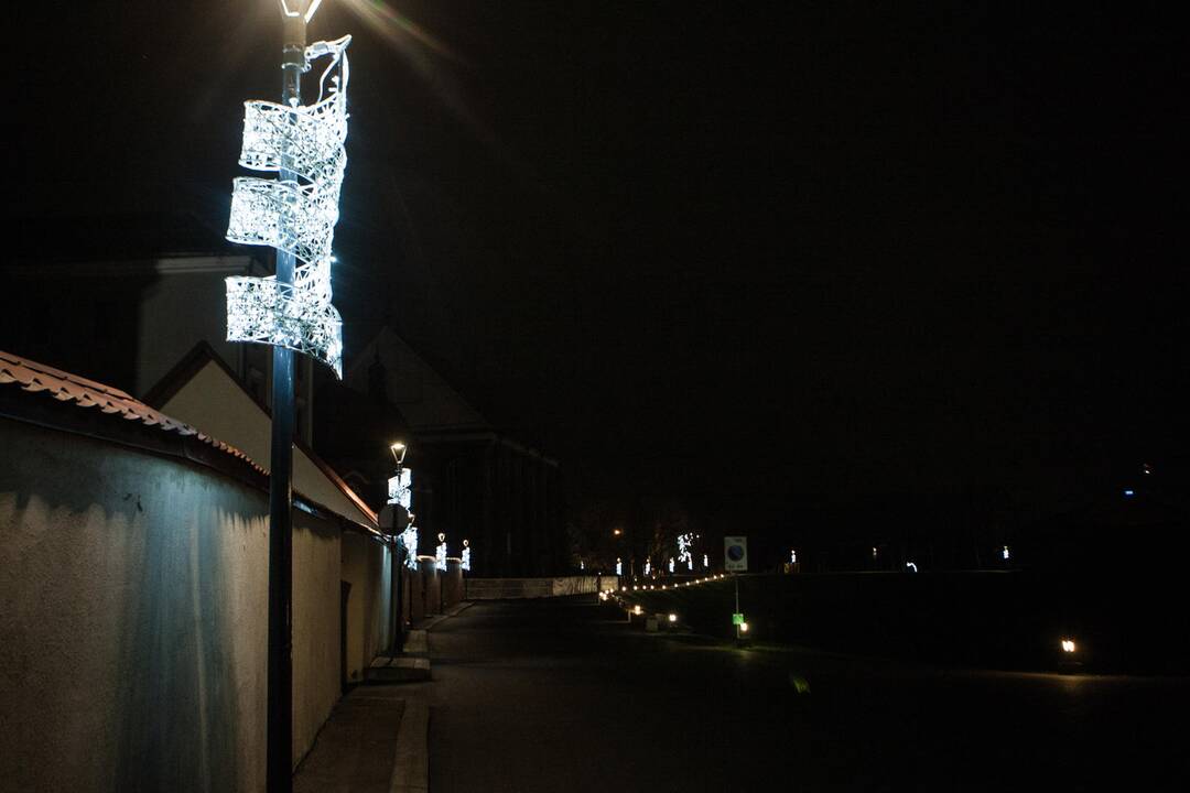 Kaunas pradeda puoštis artėjančioms šventėms