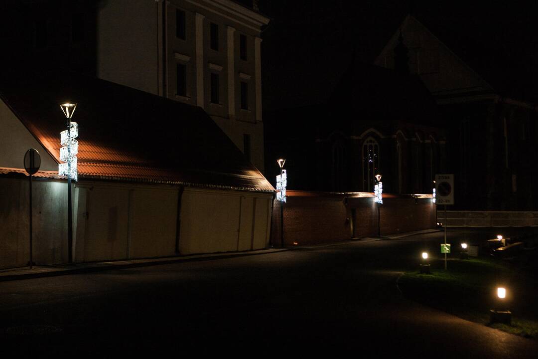 Kaunas pradeda puoštis artėjančioms šventėms
