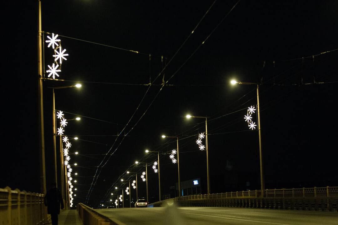 Kaunas pradeda puoštis artėjančioms šventėms