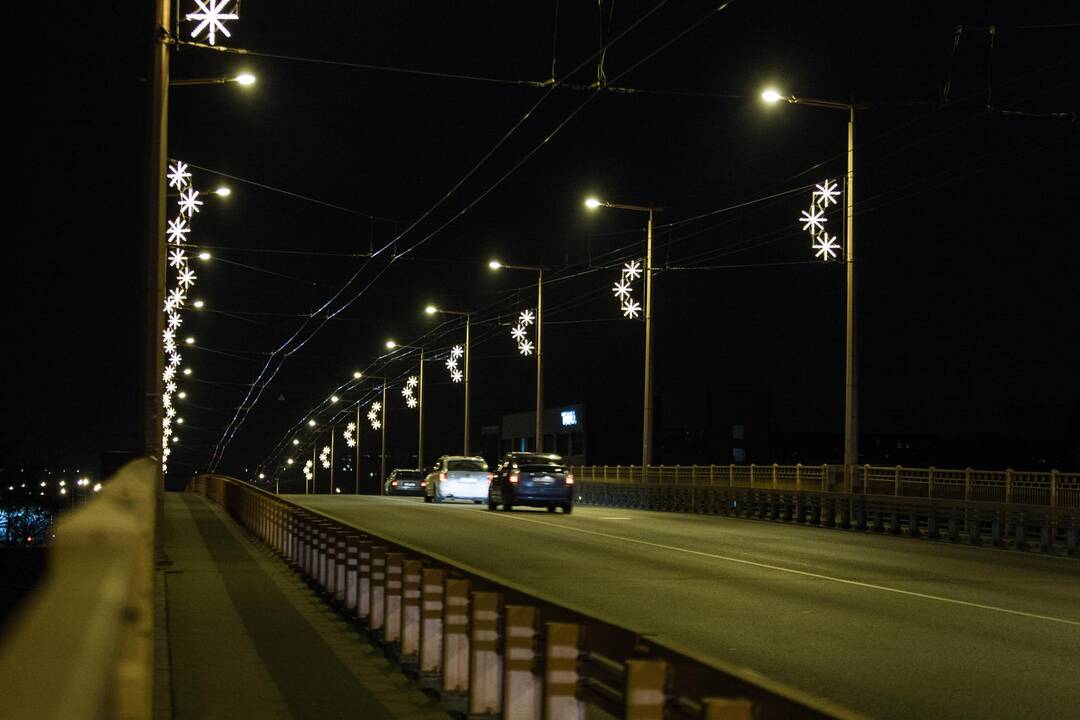 Kaunas pradeda puoštis artėjančioms šventėms