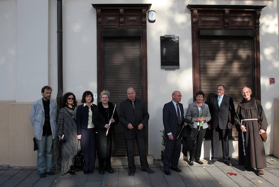 Atminimas: Kaune nemažai vietų, susijusių su J.Eretu – viena jų yra namas Rotušės aikštėje.