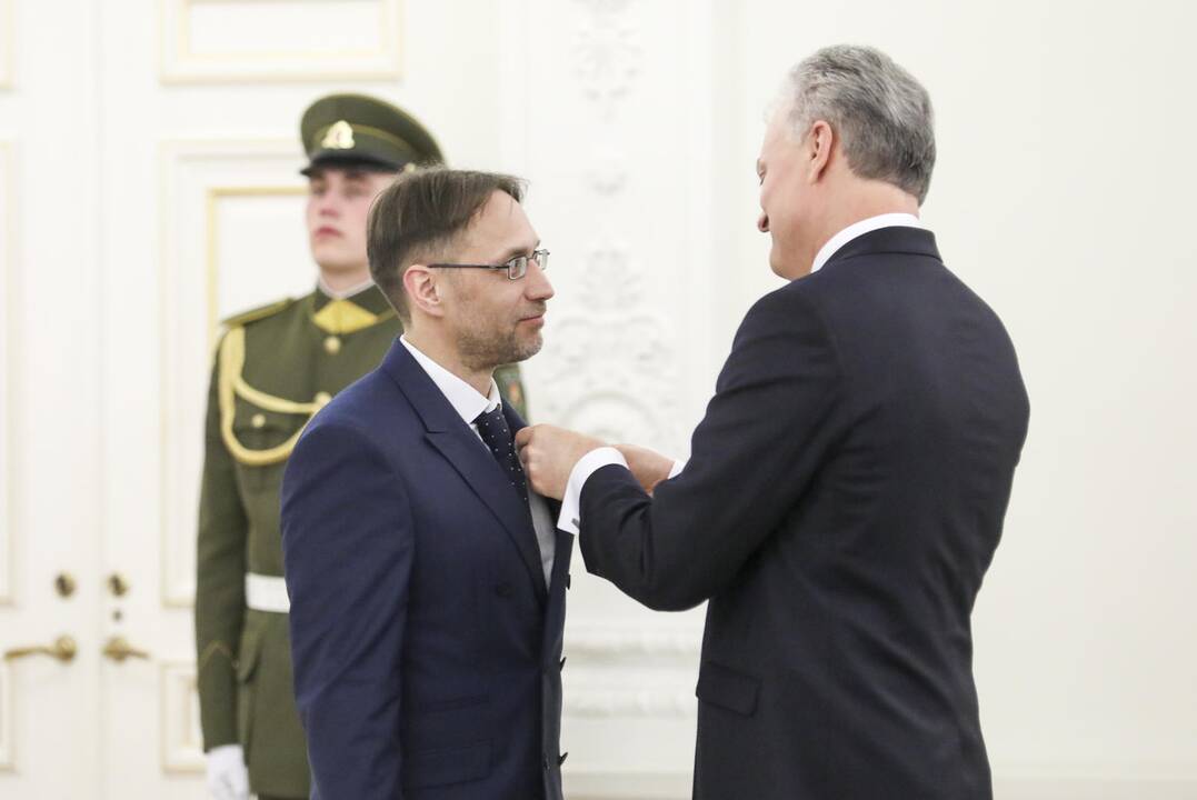 Valstybės apdovanojimai – labiausiai jai atsidavusiems žmonėms