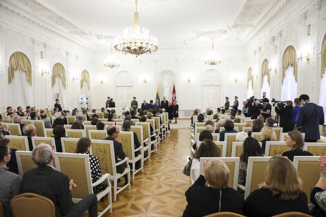 Valstybės apdovanojimai – labiausiai jai atsidavusiems žmonėms