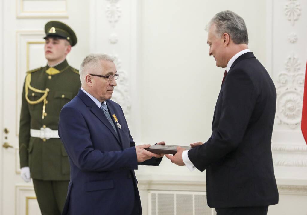 Valstybės apdovanojimai – labiausiai jai atsidavusiems žmonėms