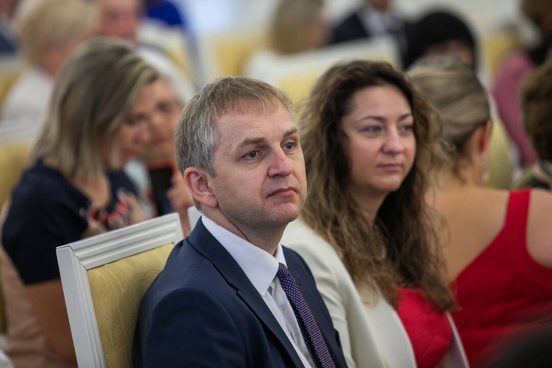 Valstybės apdovanojimų įteikimo ceremonija Lietuvos Prezidento rūmuose