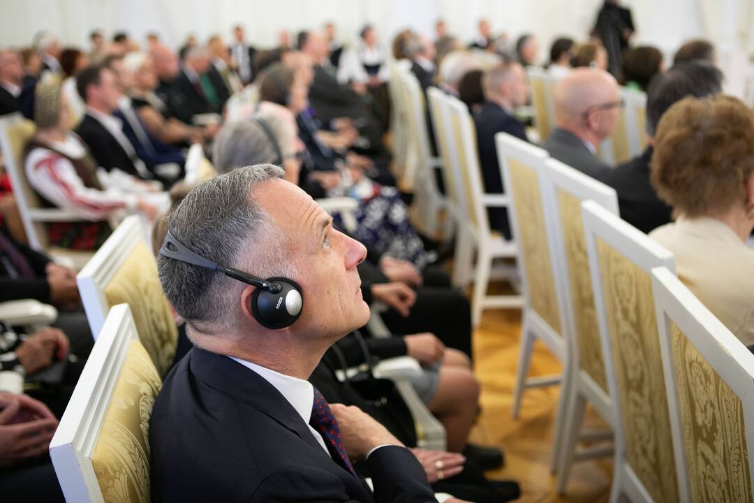 Valstybės apdovanojimų įteikimo ceremonija Lietuvos Prezidento rūmuose