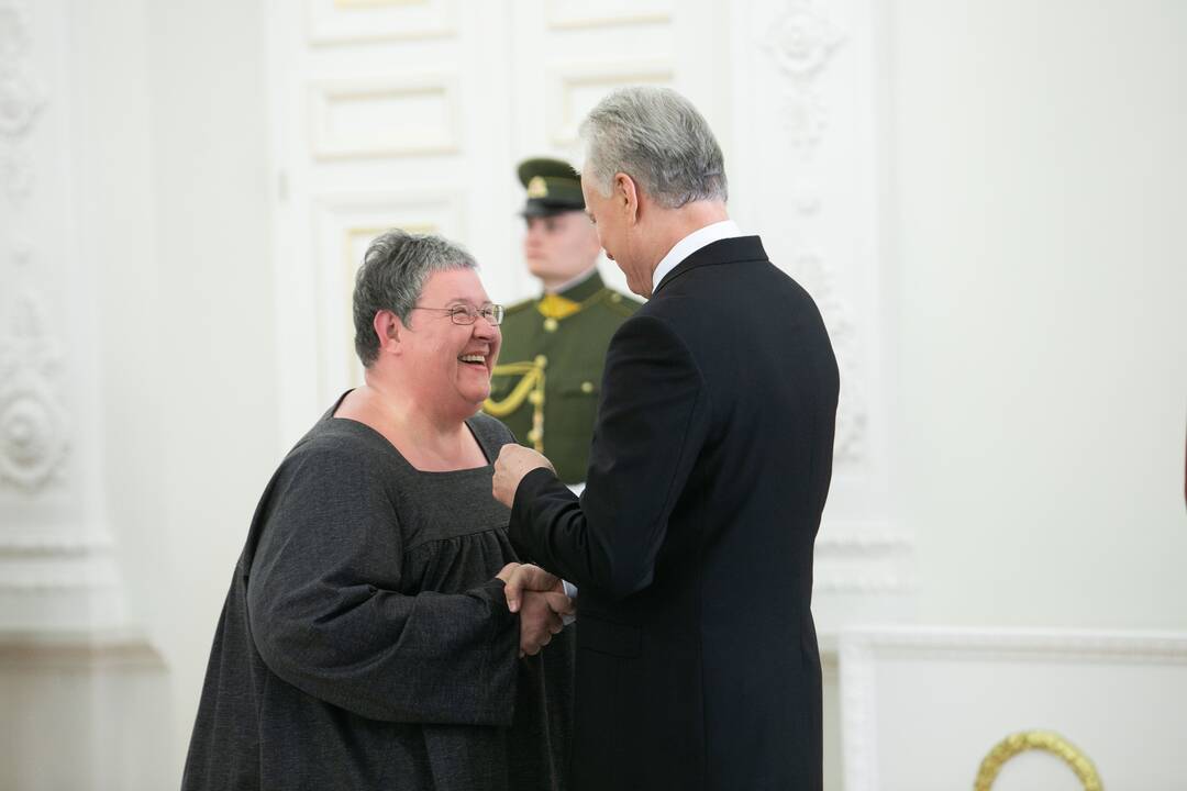 Valstybės apdovanojimų įteikimo ceremonija Lietuvos Prezidento rūmuose