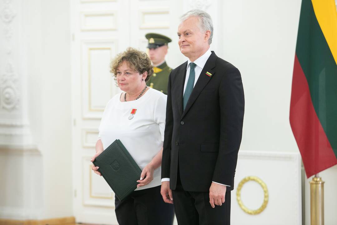 Valstybės apdovanojimų įteikimo ceremonija Lietuvos Prezidento rūmuose