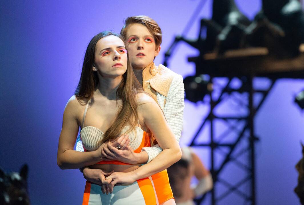 Kitaip: žinomą Romeo ir Džuljetos istoriją naujosios operos kūrėjai interpretavo netradiciškai.