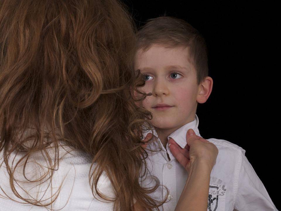 Tėvų klaidos: ko nedaryti, kai vaikai užauga?