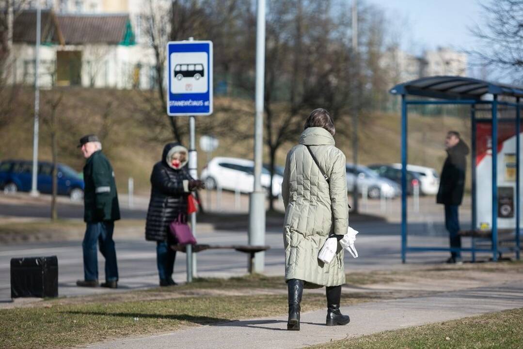 Sostinėje – aliarmas dėl autobusų stotelėje rasto daikto