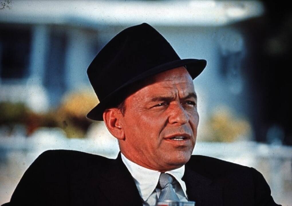 1915 metais gimė JAV dainininkas ir kino aktorius, „Oskaro“ apdovanojimo laureatas Frank Sinatra (Frenkas Sinatra). Mirė 1998 m.
