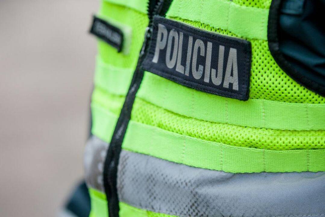 Policininkams – įtarimai dėl išmuštų dantų