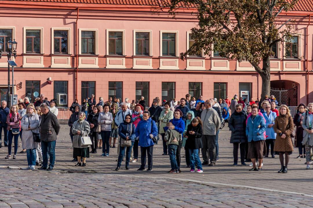 Šventasis Tėvas Kauno rotušės aikštėje