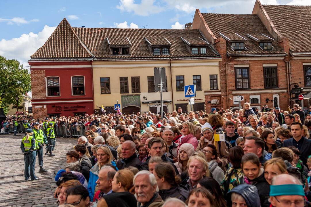 Šventasis Tėvas Kauno rotušės aikštėje