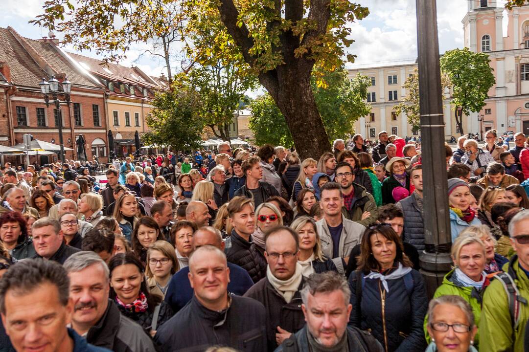 Šventasis Tėvas Kauno rotušės aikštėje