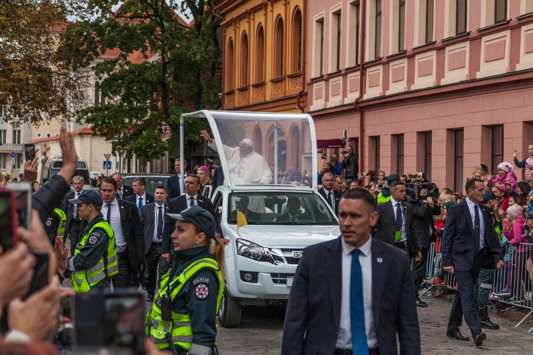 Šventasis Tėvas Kauno rotušės aikštėje
