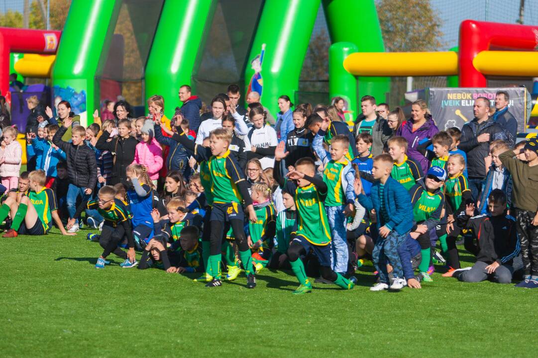 Vilkijoje atidarytas rekonstruotas stadionas