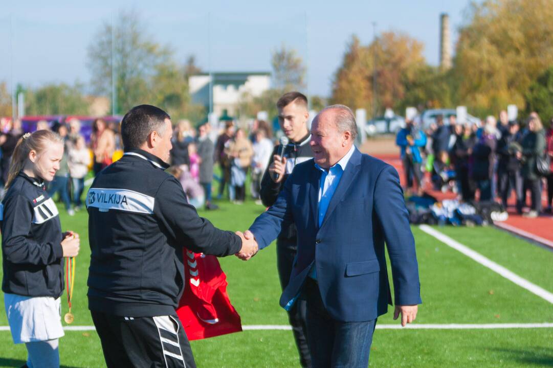 Vilkijoje atidarytas rekonstruotas stadionas