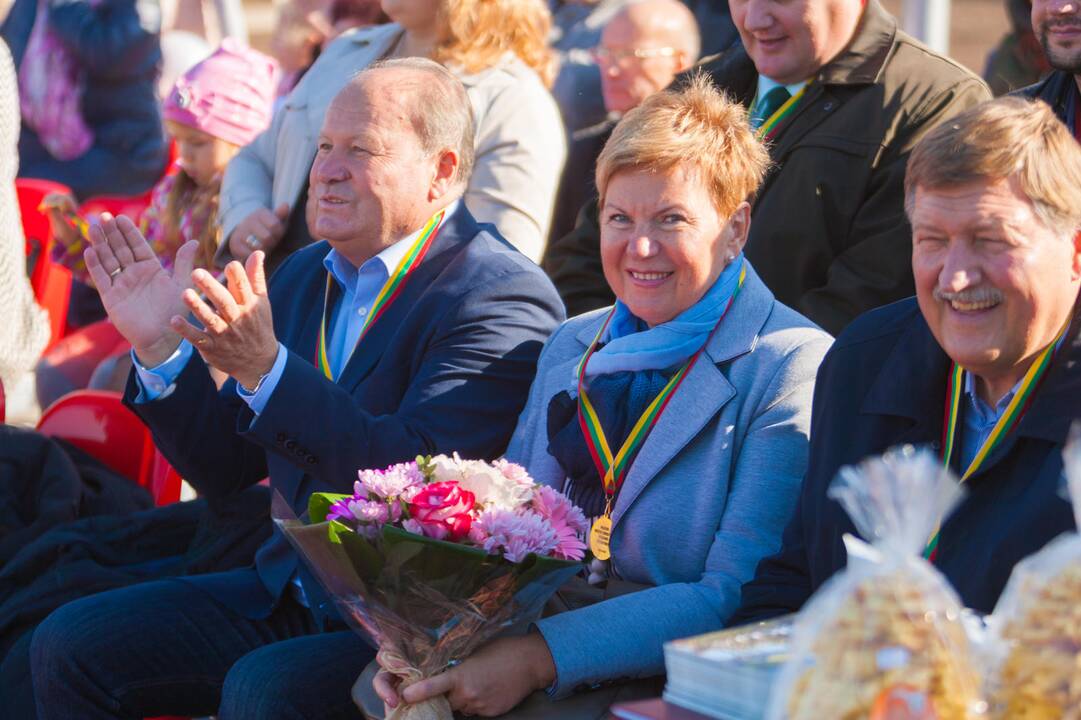 Vilkijoje atidarytas rekonstruotas stadionas