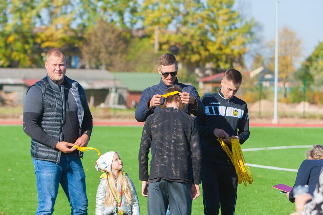 Vilkijoje atidarytas rekonstruotas stadionas