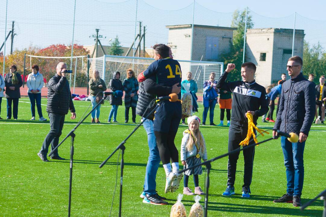 Vilkijoje atidarytas rekonstruotas stadionas