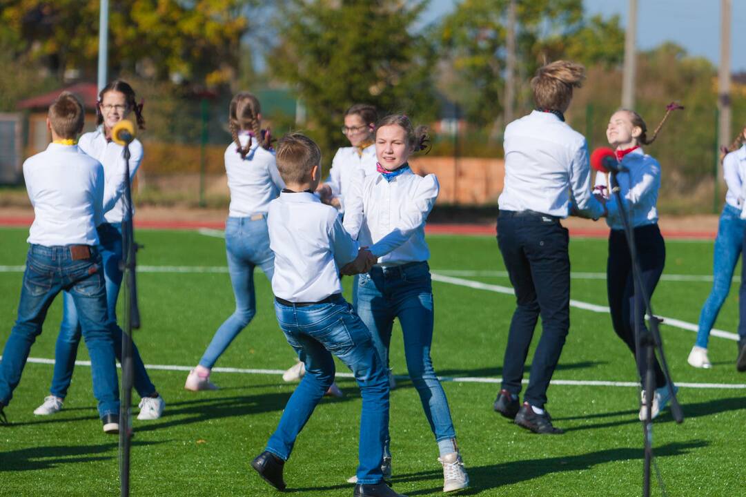 Vilkijoje atidarytas rekonstruotas stadionas